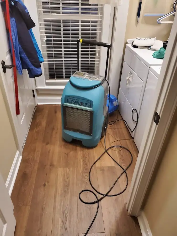 Commercial dehumidifier deployed for Flood Damage Cleanup in Battle Ground